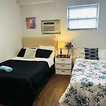 Cossy Room Close To Lake In Chicago